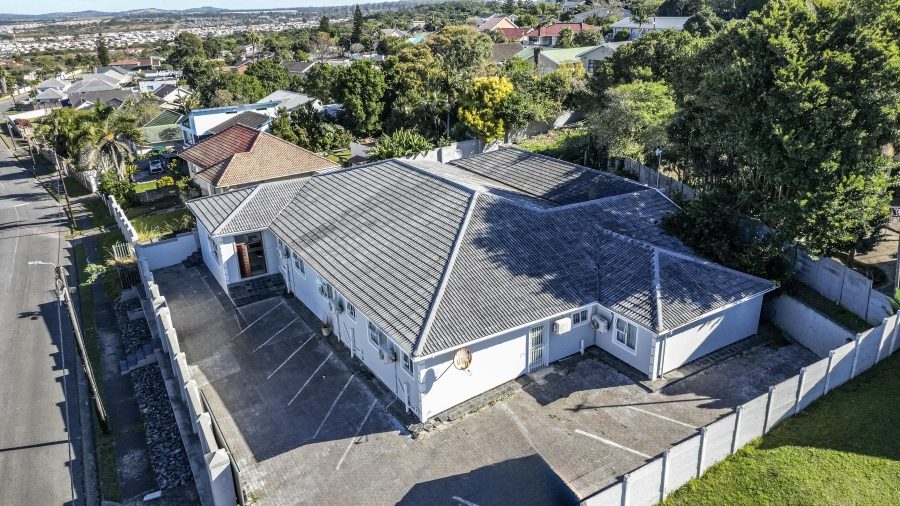 Commercial Property for Sale in Sunnyridge Eastern Cape